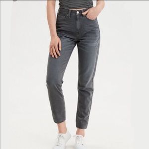 👖 AEO Mom Jeans Size 8, Gray, American Eagle